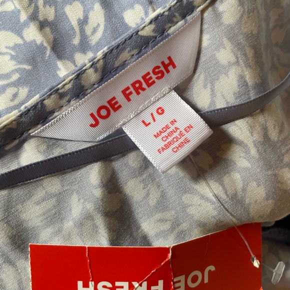 Women’s Joe Fresh Peplum Blouse ( Large ) - Picture 3 of 5